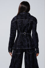 FEELS LIKE MONEY DENIM BUTTON DOWN