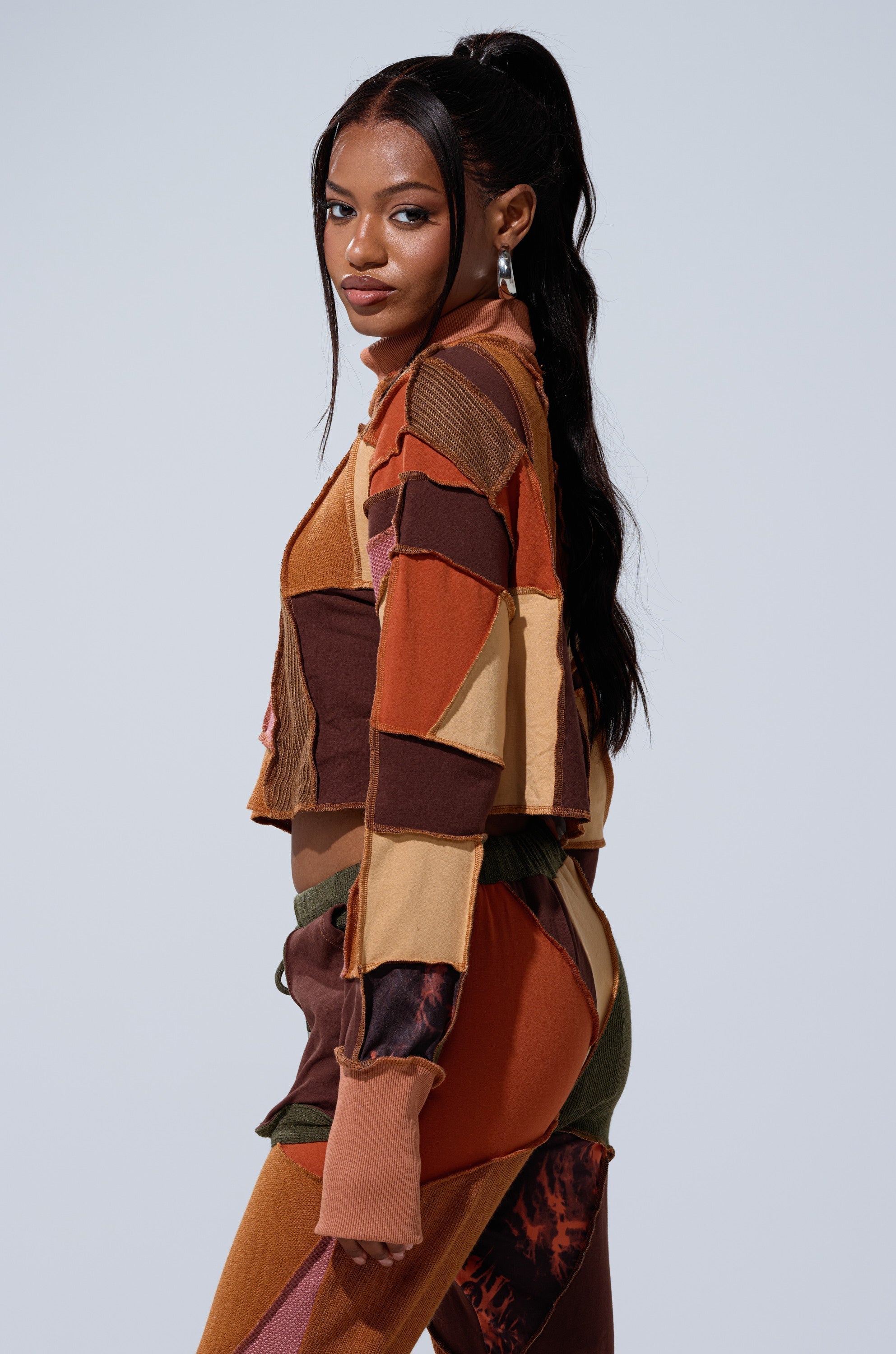 CATCH FEELINGS PATCHWORK SWEATSHIRT