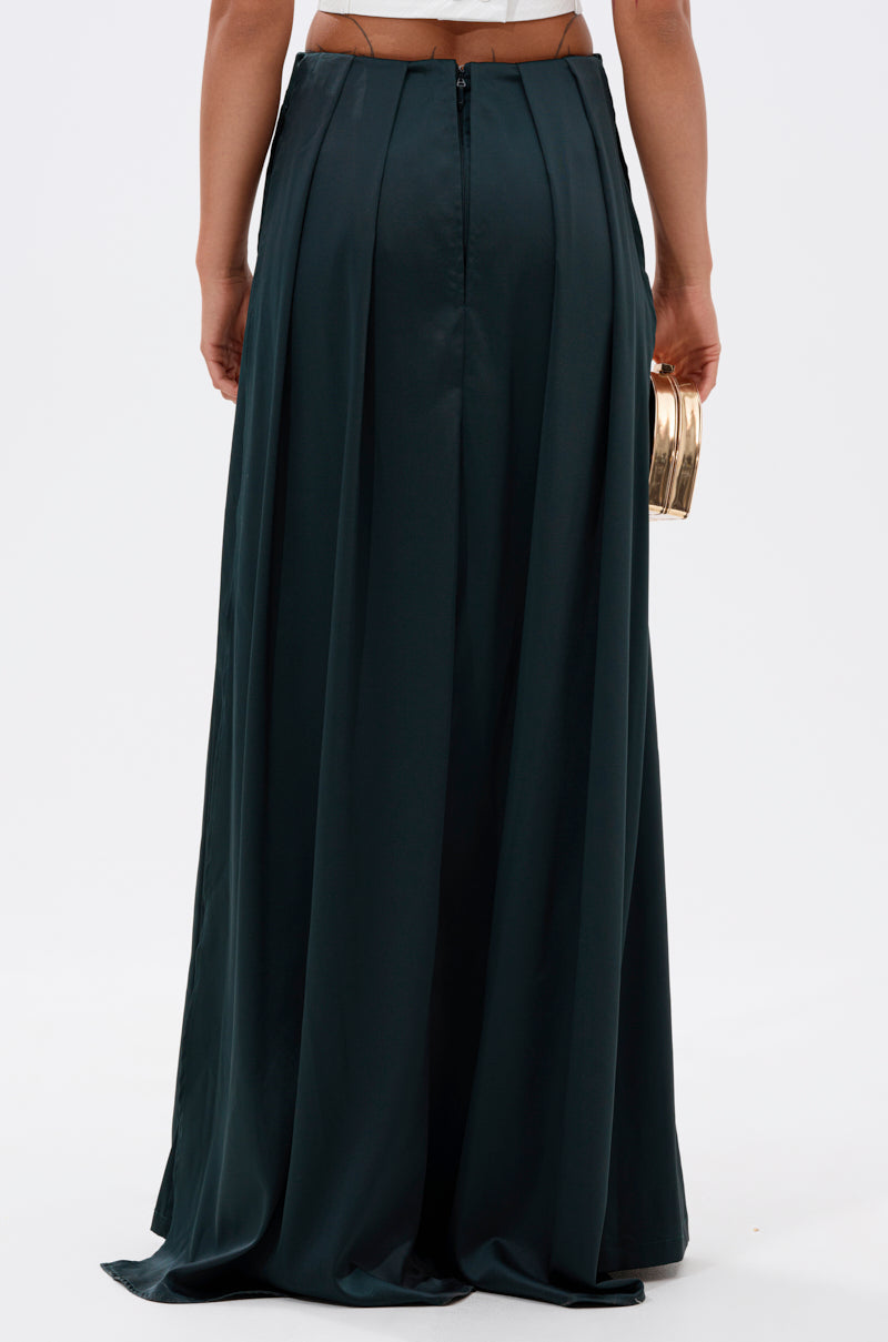 LOOK AT ME GO TROUSER WITH TAIL