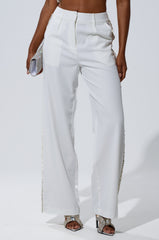 TALK TO ME TROUSER WITH RHINESTONE IN WHITE