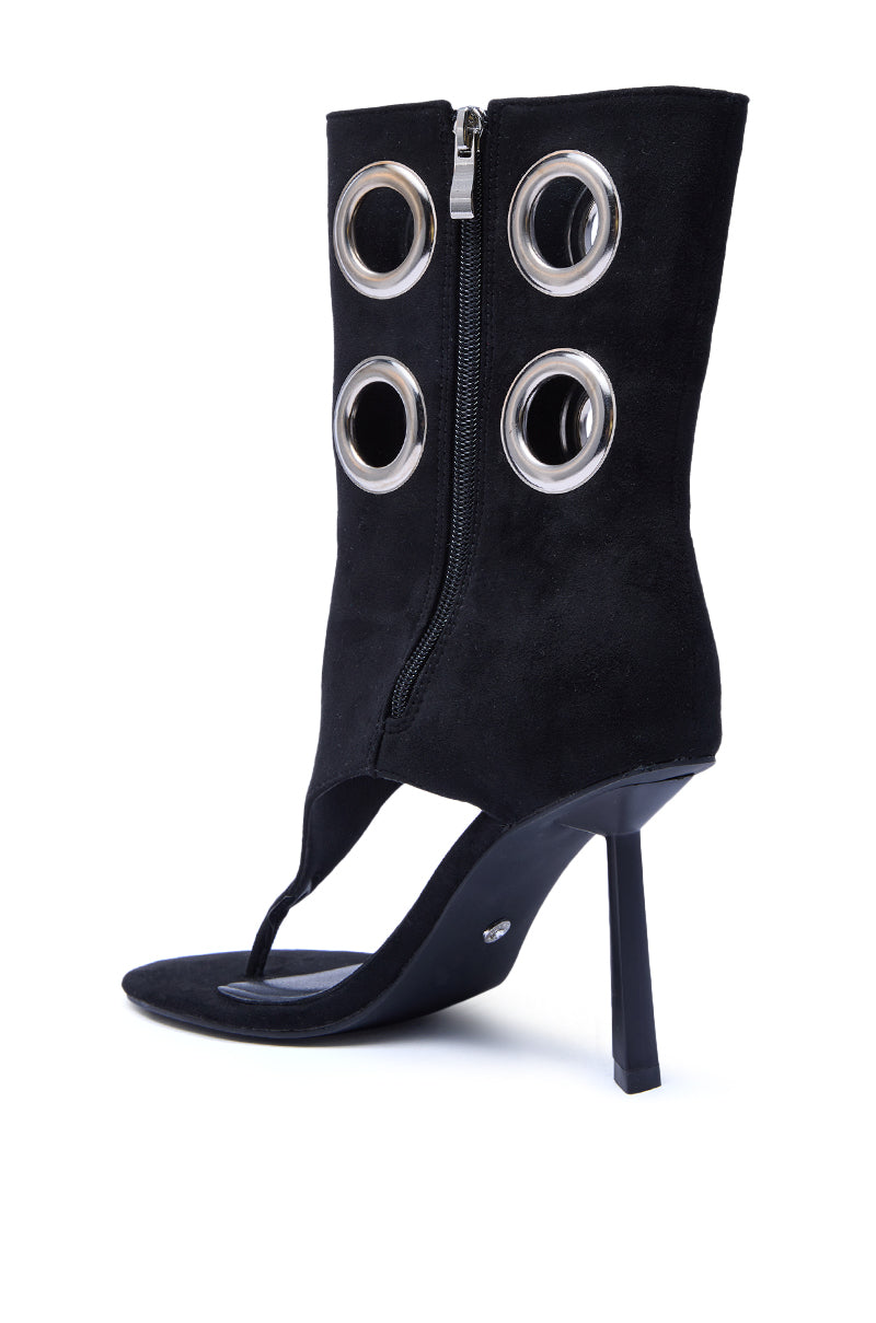 AZALEA WANG BAINA BLACK GROMMET DETAIL GLADIATOR SANDAL