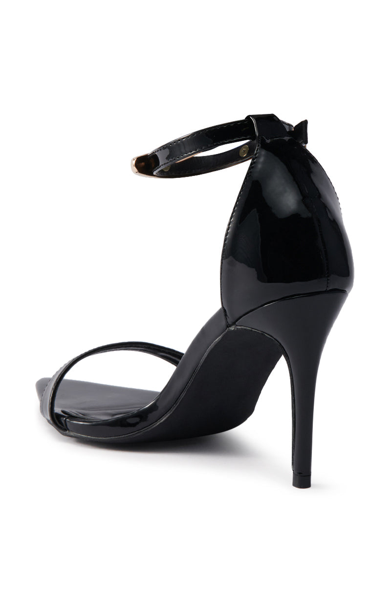 AKIRA NEMTI BLACK STILETTO SANDAL
