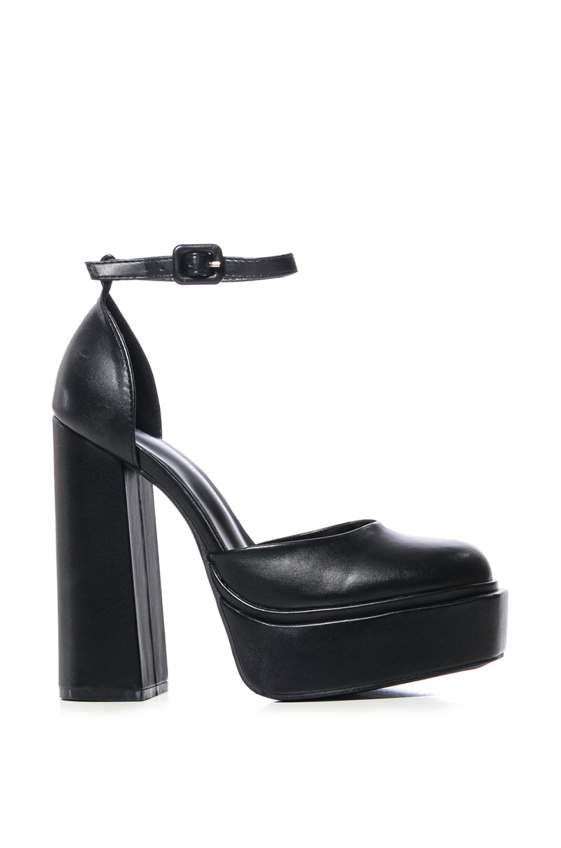 AZALEA WANG MOTGOMERY BLACK PLATFORM PUMP