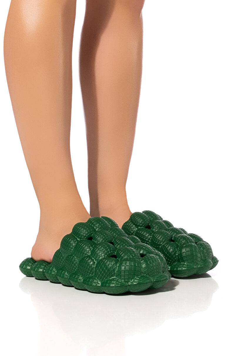 VALENCIA GREEN BUBBLE SLIDE