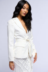 ESSENTIALS TIE FRONT BLAZER IN WHITE