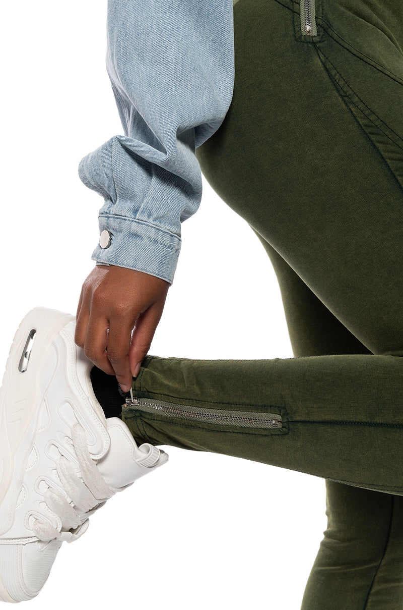 MODEL OFF DUTY HIGH WAIST LEGGING