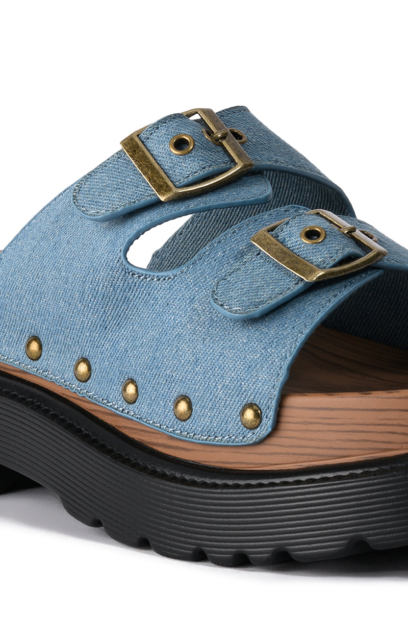 SLOW MOTION FLAT SANDAL IN DENIM