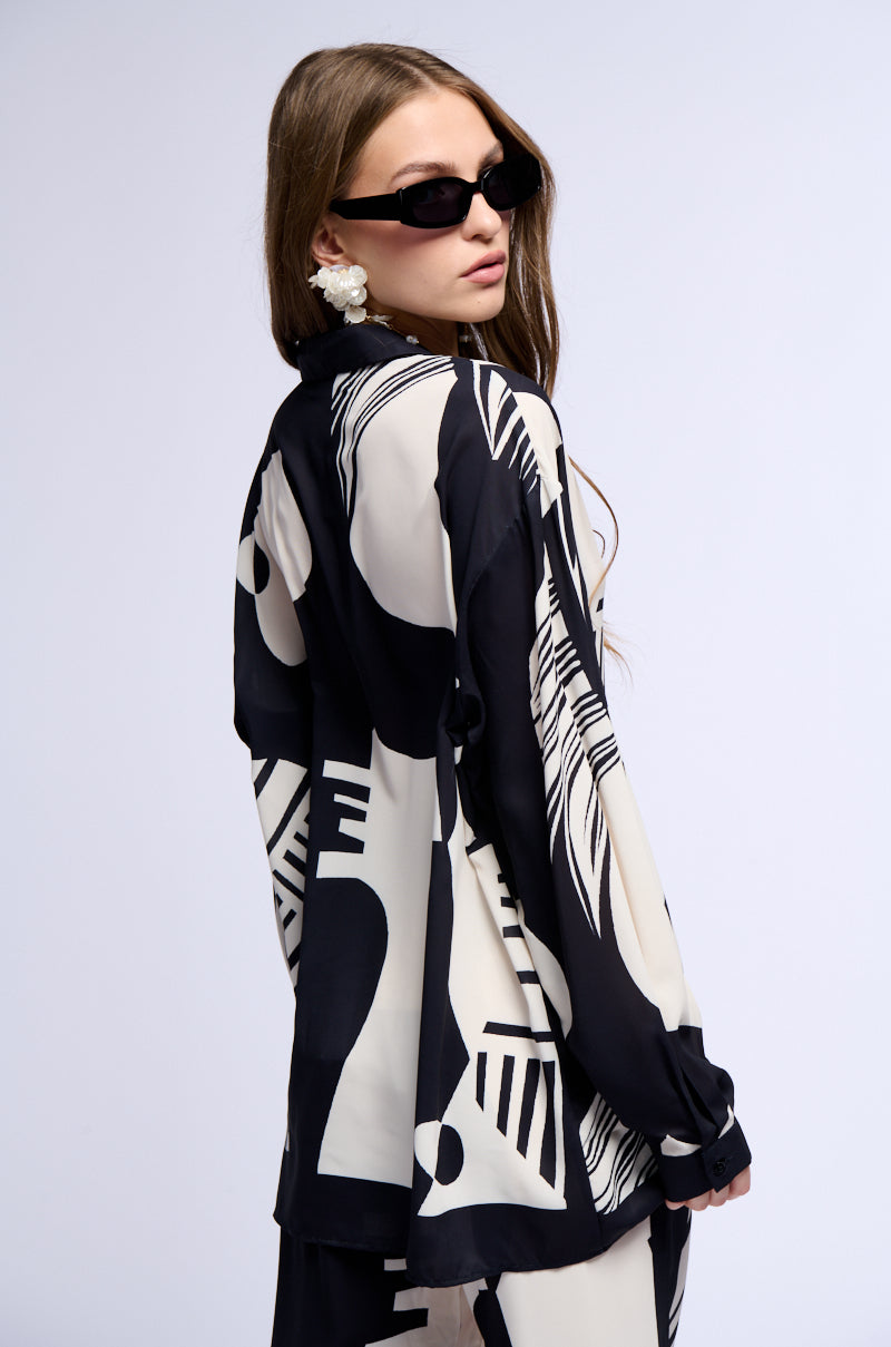 SWEET LIFE PRINTED BUTTON DOWN SHIRT