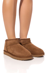 UGG CLASSIC ULTRA MINI