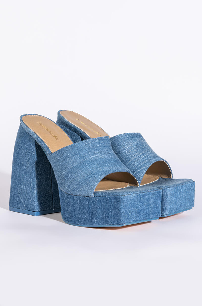 CHUNKY SLIP ON MULE IN DENIM